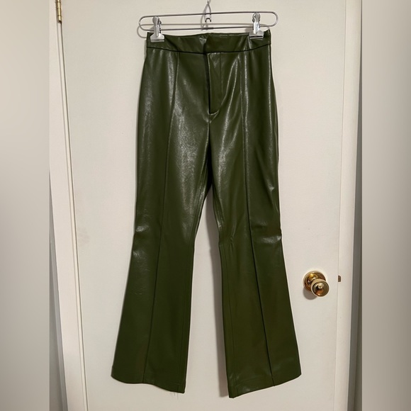 Zara: Green Leather Pants - Picture 1 of 6